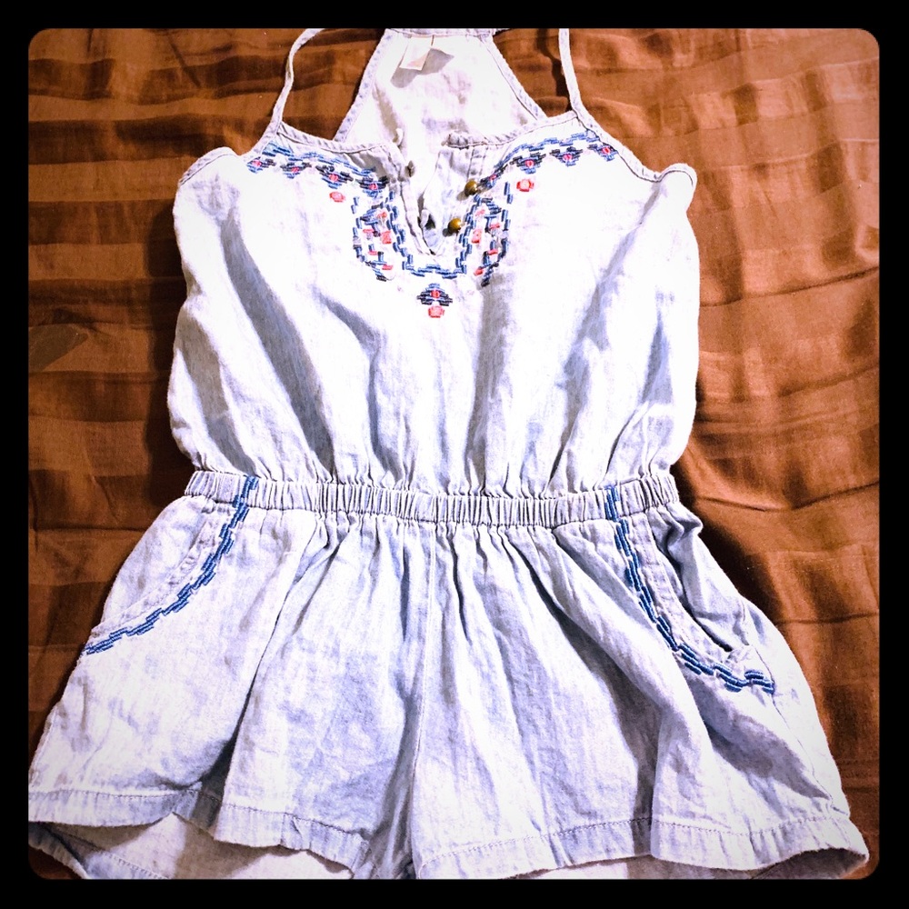 - kids romper! Made with 100% cotton:)!